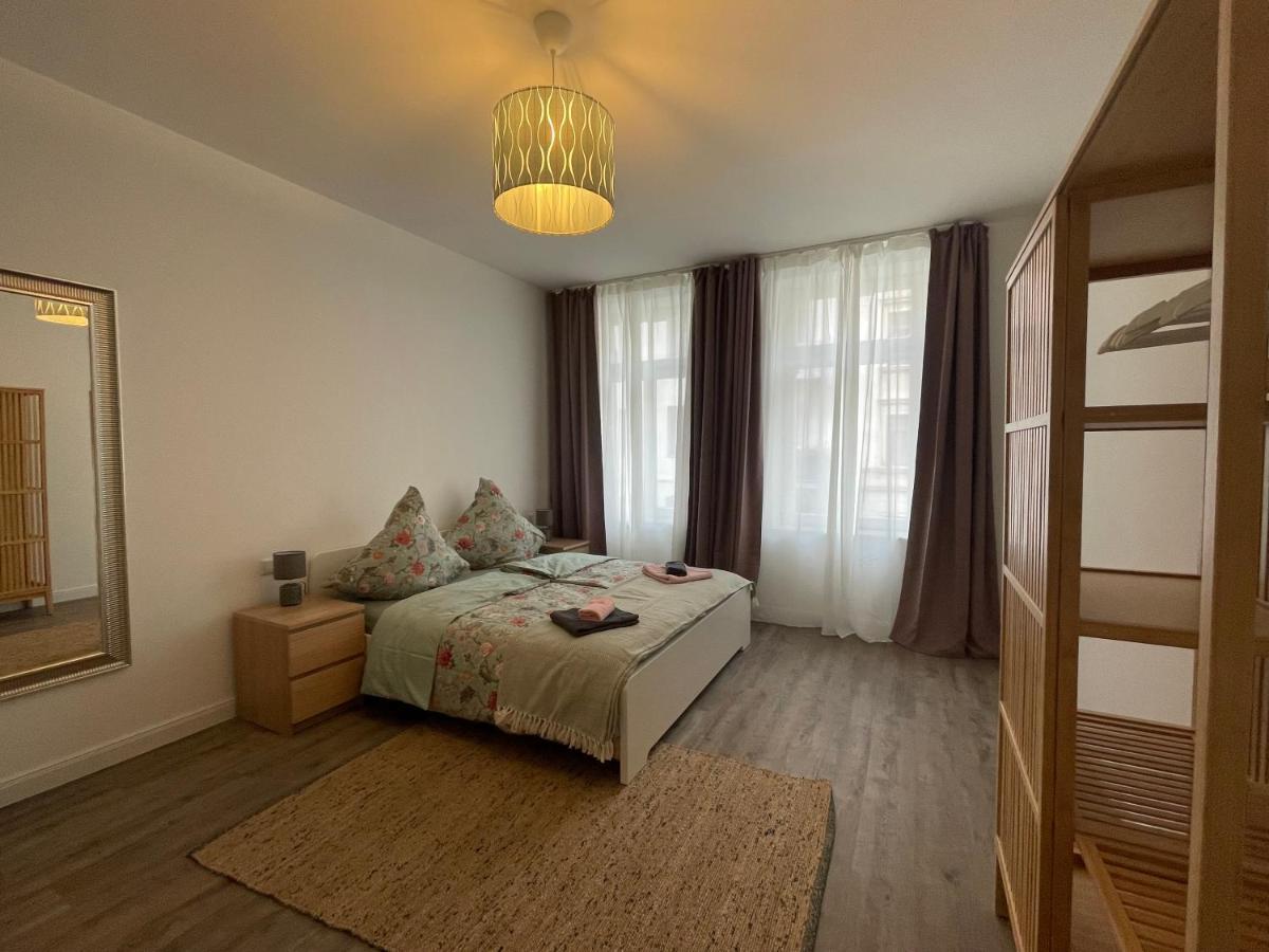 Boutique Hotel Pension Luisengruen Kueche 1Gbs Wlan Netflix Disney Magentatv Chemnitz Buitenkant foto