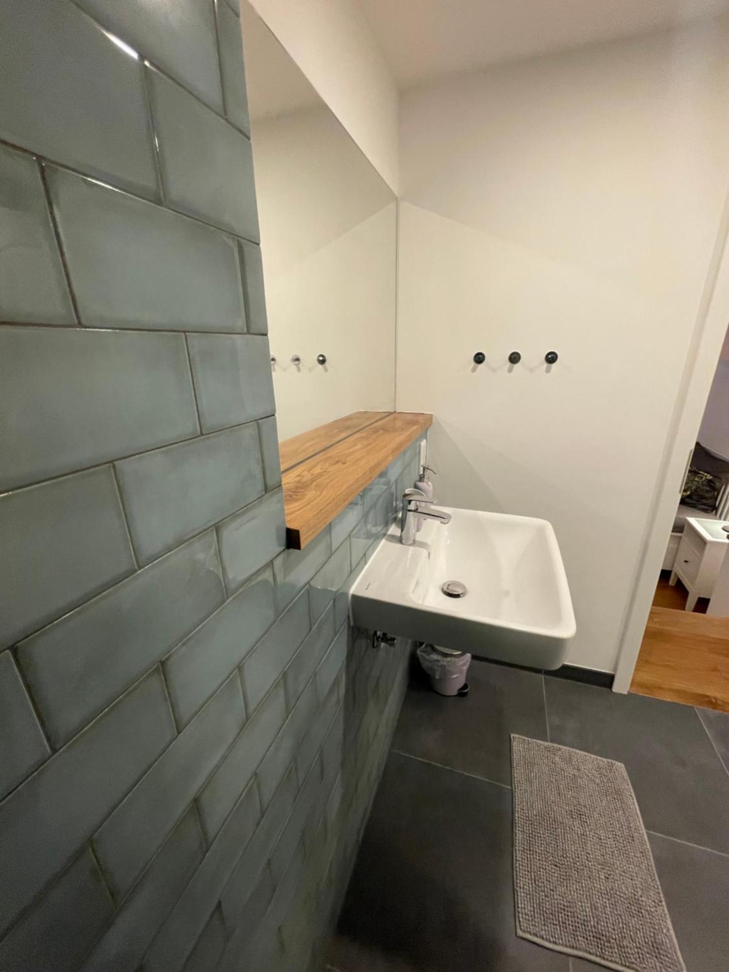 Boutique Hotel Pension Luisengruen Kueche 1Gbs Wlan Netflix Disney Magentatv Chemnitz Buitenkant foto