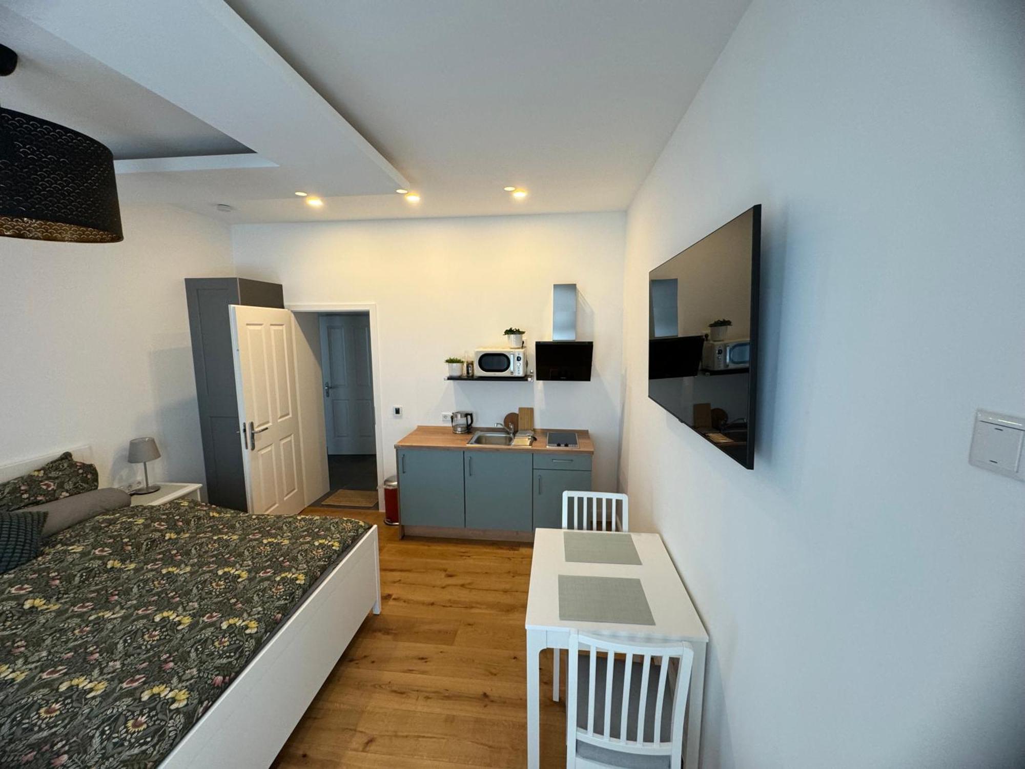 Boutique Hotel Pension Luisengruen Kueche 1Gbs Wlan Netflix Disney Magentatv Chemnitz Buitenkant foto