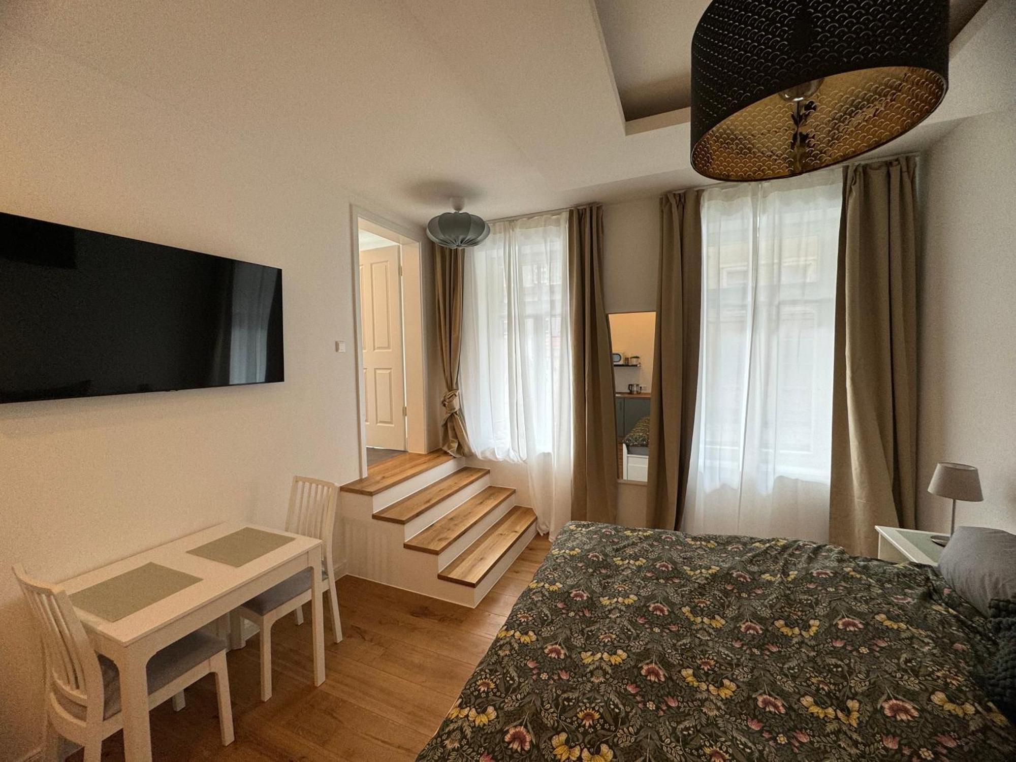 Boutique Hotel Pension Luisengruen Kueche 1Gbs Wlan Netflix Disney Magentatv Chemnitz Buitenkant foto